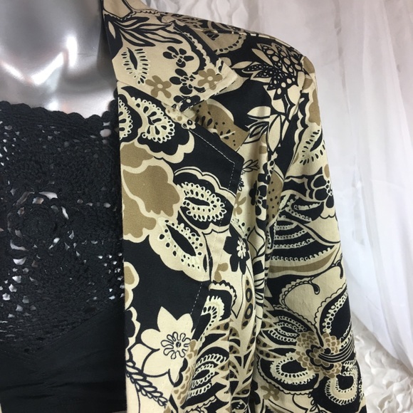 See new listing - Picture 6 of 8